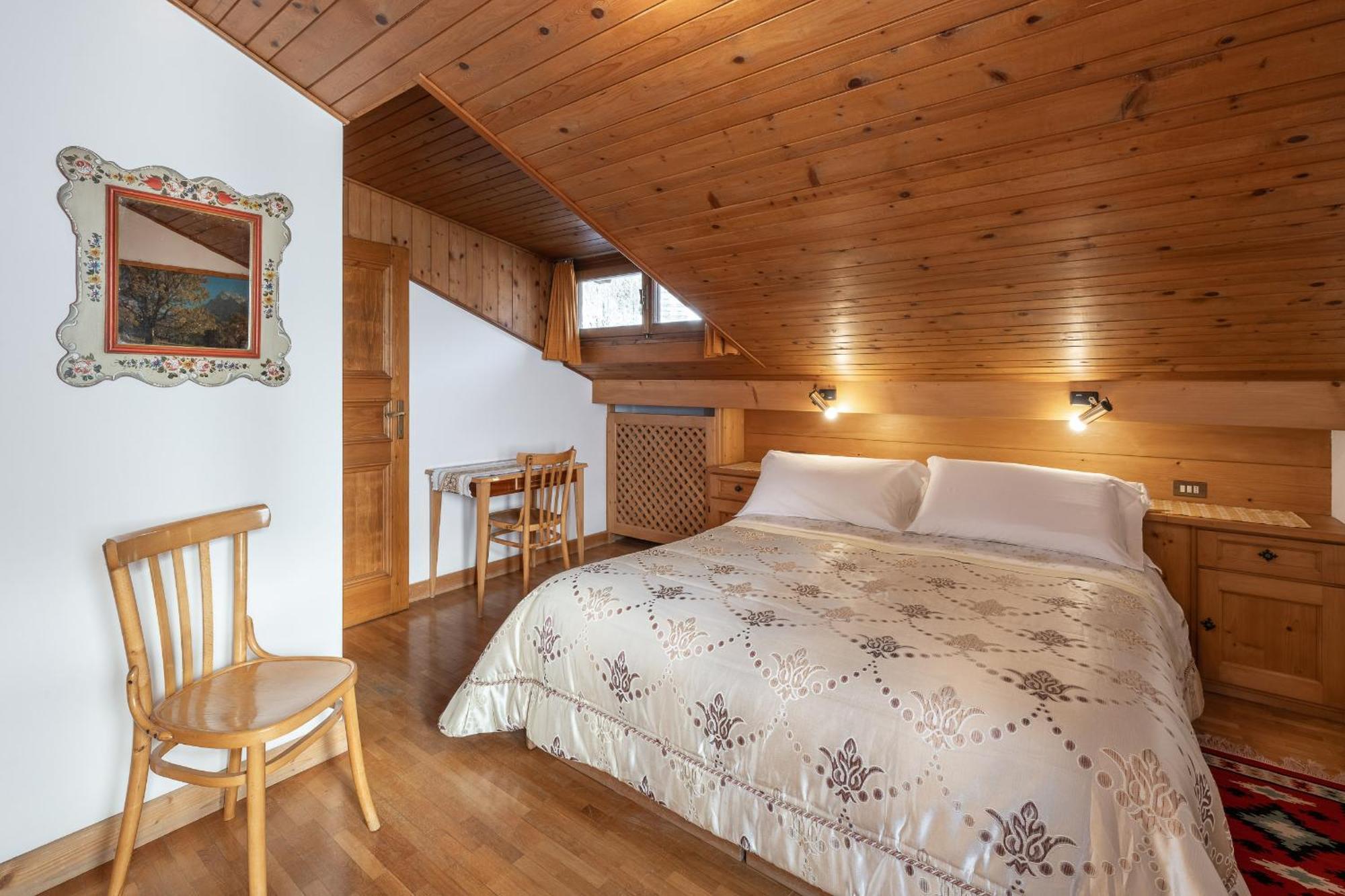 Attico Lodge Cortina d'Ampezzo Exterior photo