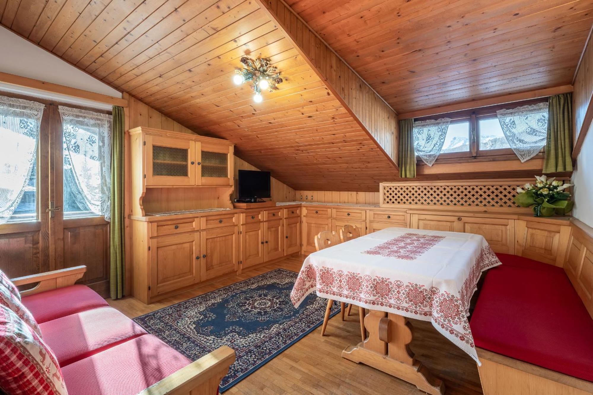 Attico Lodge Cortina d'Ampezzo Exterior photo